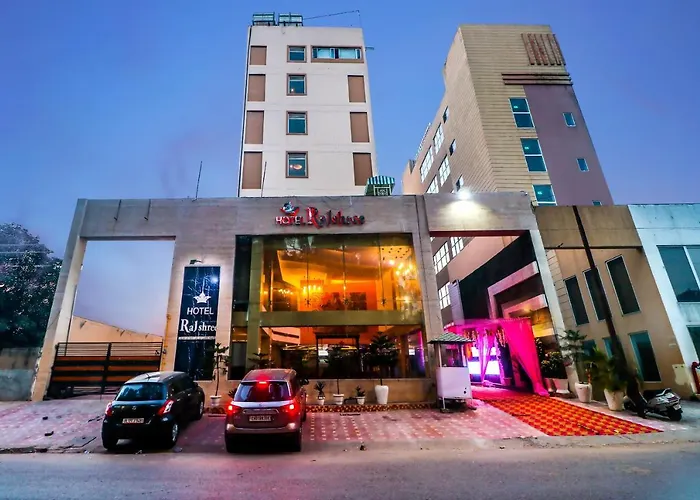 Rajshree & SpaSpa Hotel