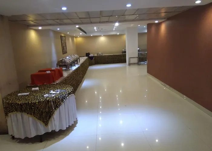 Rajshree & SpaSpa Hotel